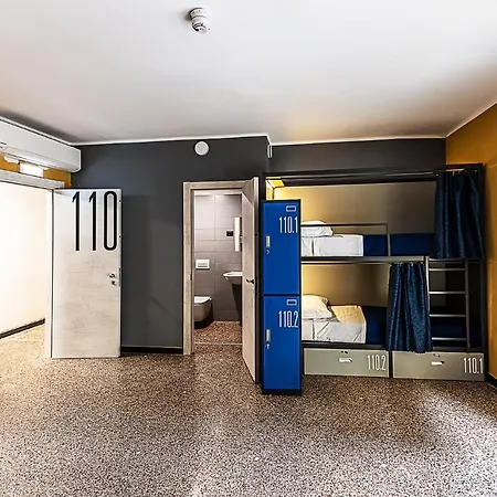 Hostal Marathon *